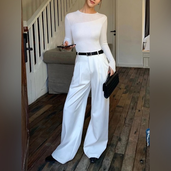 Commense Knit Ribbed Crew Neck Asymmetric Top - size Medium - Picture 3 of 7